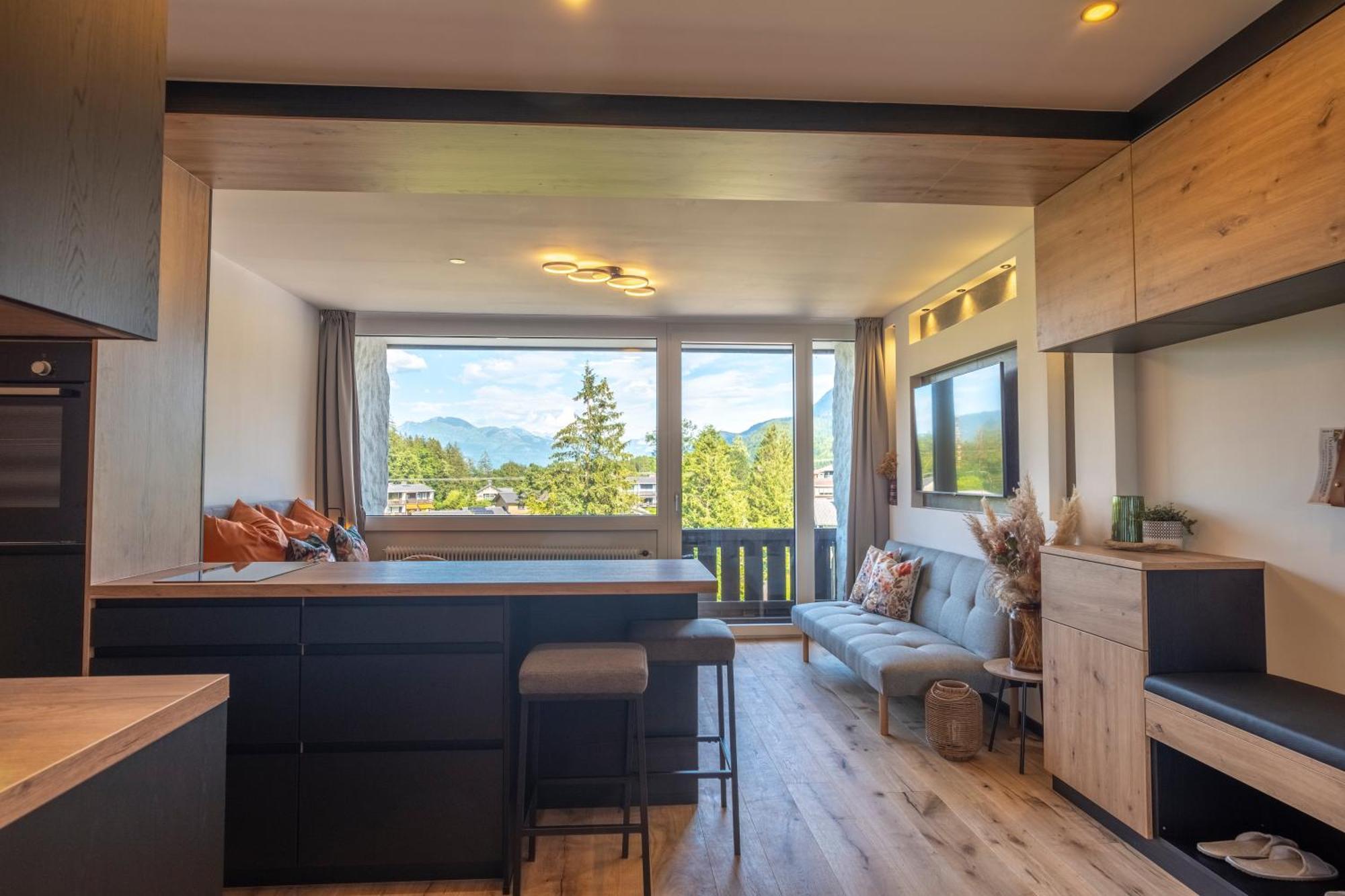 Suite Apartment Modern Getaway - Neu Renoviert - Strobl Am Wolfgangsee ภายนอก รูปภาพ