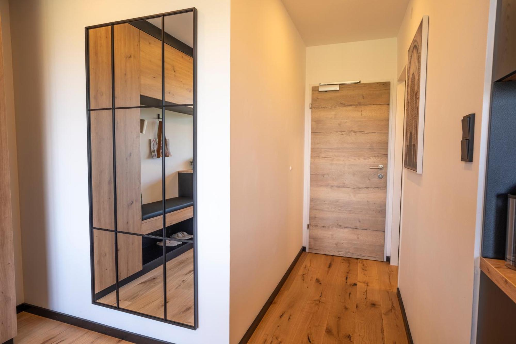 Suite Apartment Modern Getaway - Neu Renoviert - Strobl Am Wolfgangsee ภายนอก รูปภาพ
